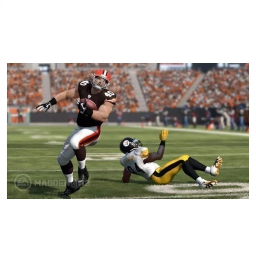 𝅺15 & 16. MADDEN NFL 12 - Xbox 360 Video Game